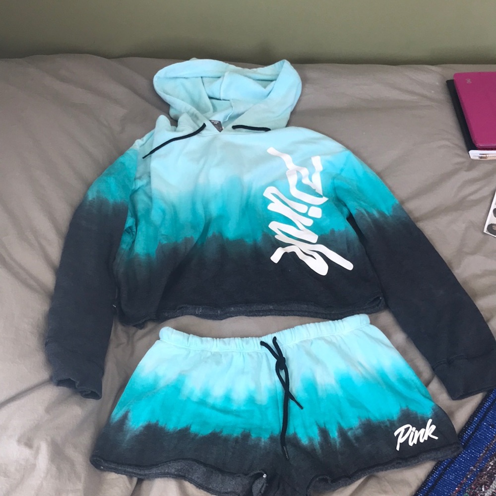 Victoria’s Secret PINK matching shorts/Sweatshirt